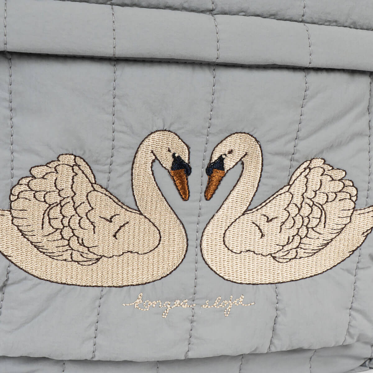 Sac à dos gris matelassé en nylon avec sangle de poitrine et poche latérale pour bouteille pour l'école et les activités de plein air des enfants