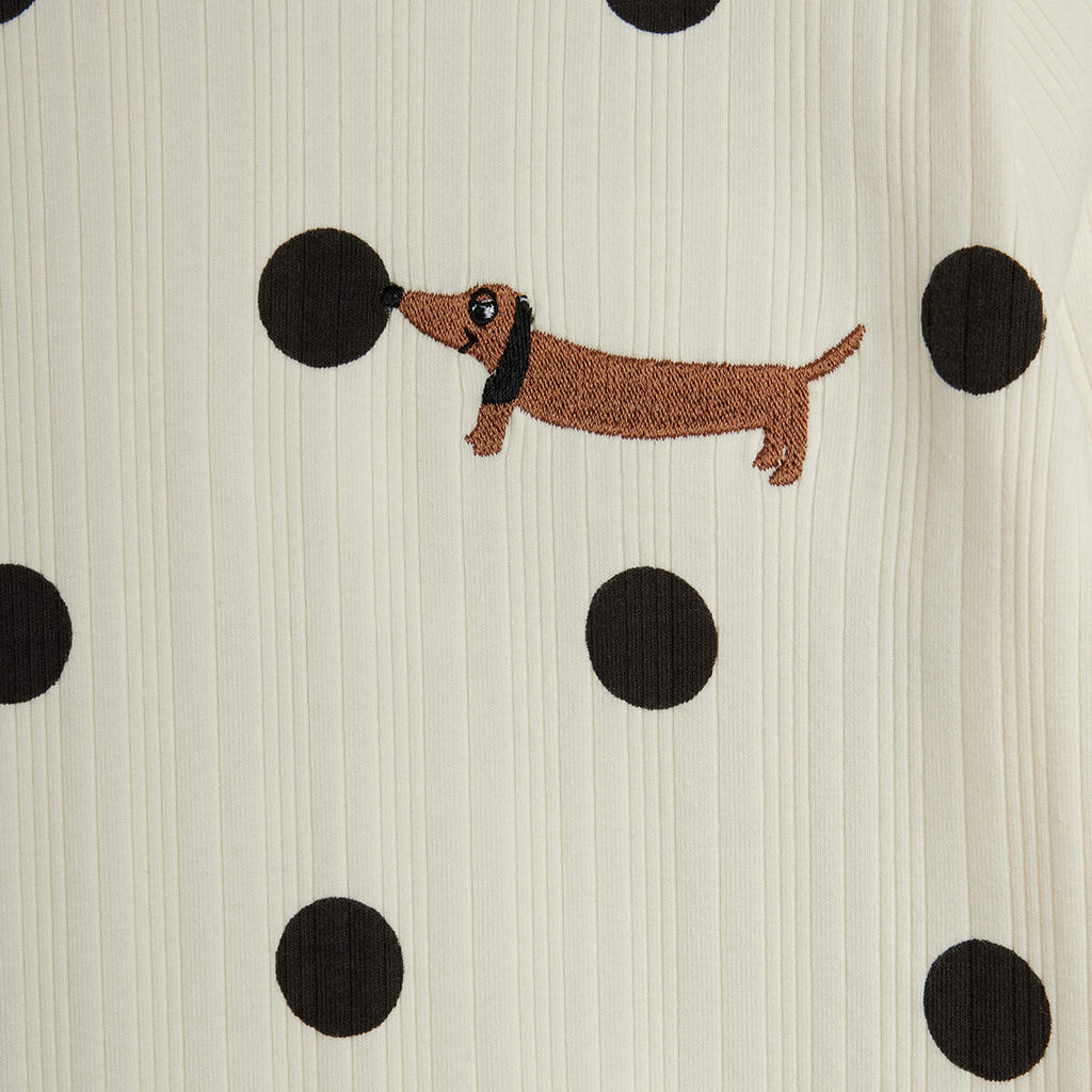 T-shirt à manches longues en coton biologique à pois blancs cassés imprimé chien avec coupe extensible pour enfants - Tenue décontractée