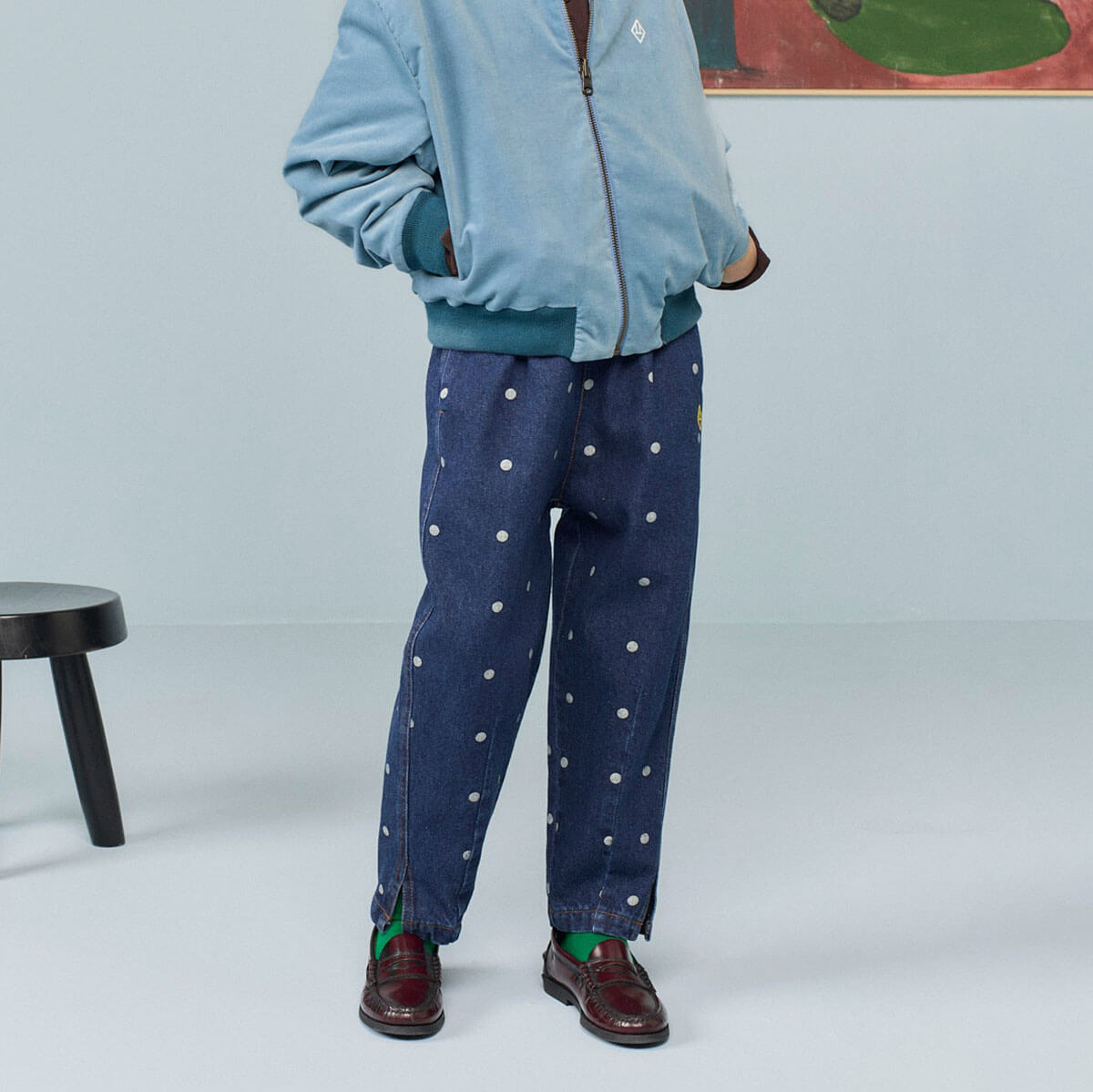 Pantalon fuselé en jean à pois bleus avec taille élastiquée pour enfant